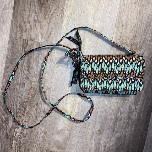 Vera Bradley Sierra Stream All In One Crossbody Wallet Purse (B) - Picture 1 of 3
